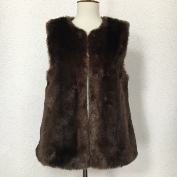Anthropologie Jackets & Blazers - NWOT Anthropologie Sanctuary brown faux fur vest